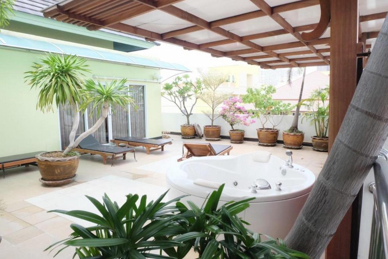 Oyo 1097 Thep Apartment Pattaya Zewnętrze zdjęcie