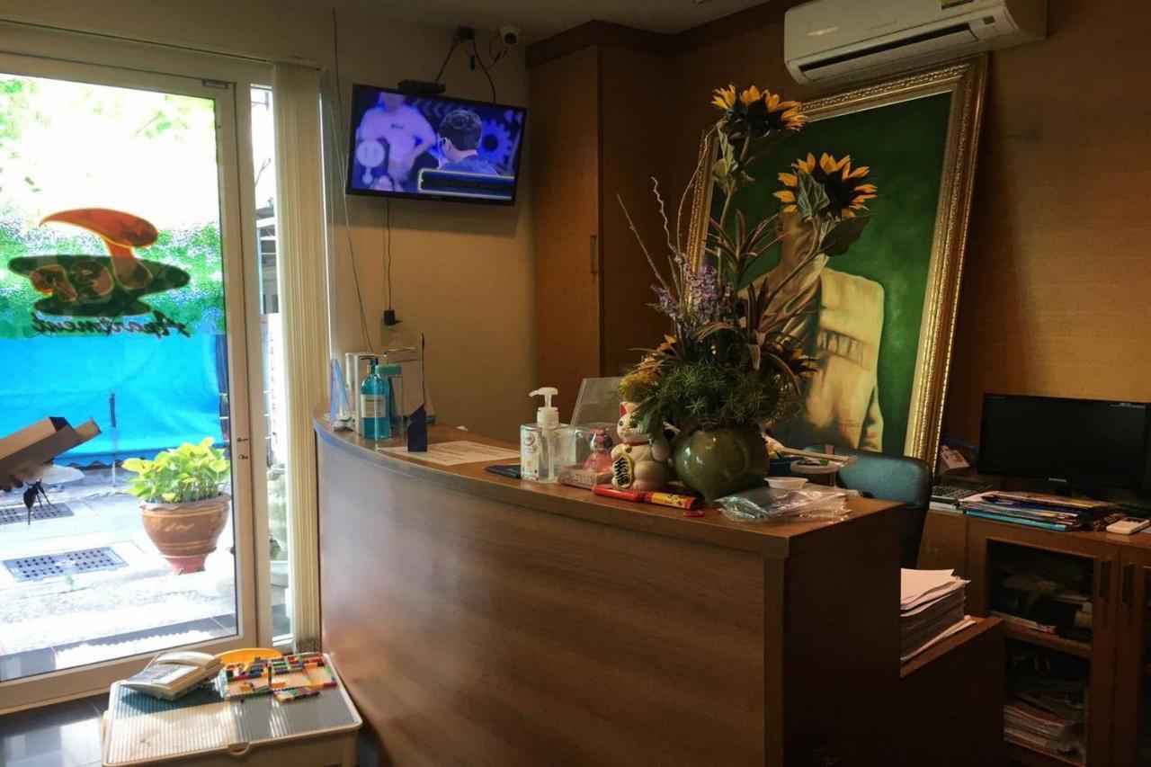 Oyo 1097 Thep Apartment Pattaya Zewnętrze zdjęcie