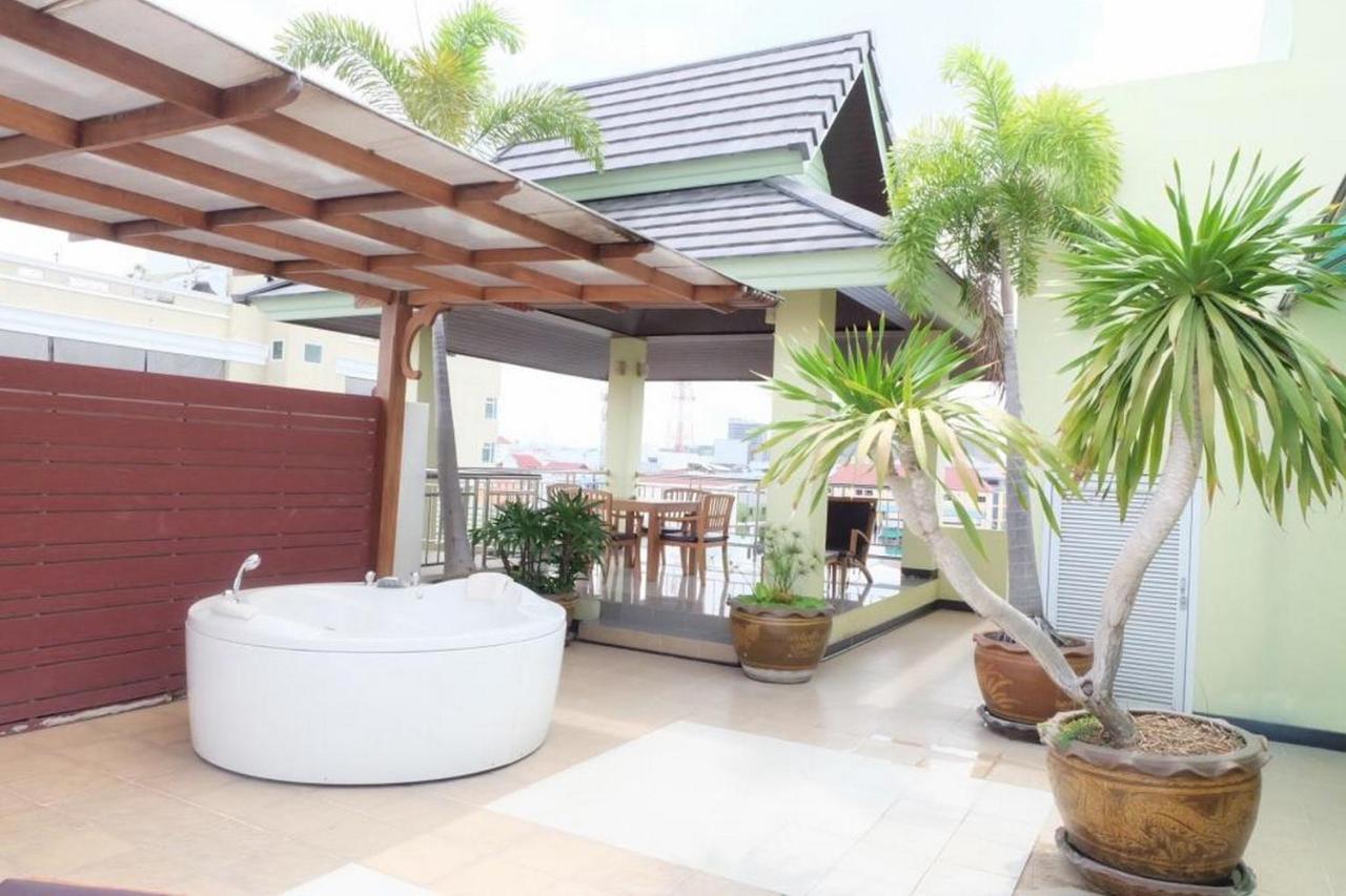 Oyo 1097 Thep Apartment Pattaya Zewnętrze zdjęcie